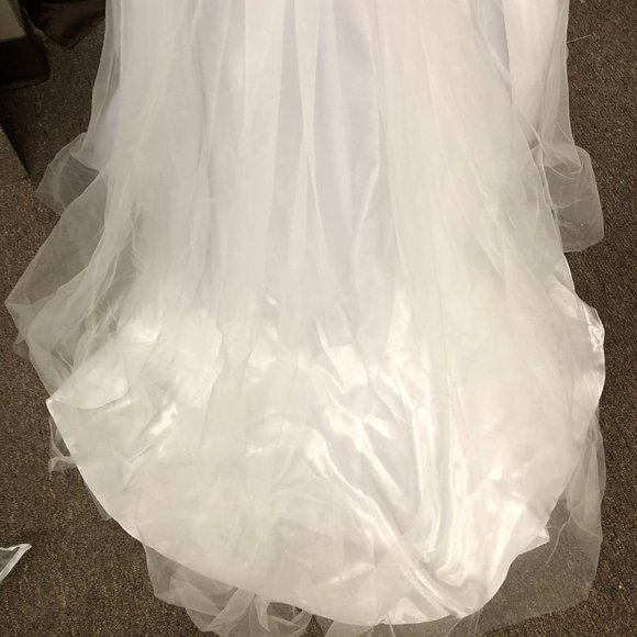 Wow $235 Mermaid Gown by Envious size 4 White LAST REDUCTION NEED SALES - Picture 7 of 16